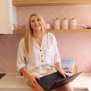 Skin Queen — Content creator & educator